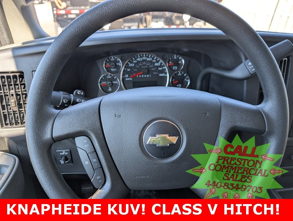 2025 Chevrolet Express Cutaway 3500 1WT