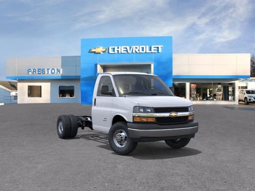 2025 Chevrolet Express Cutaway 3500 1WT