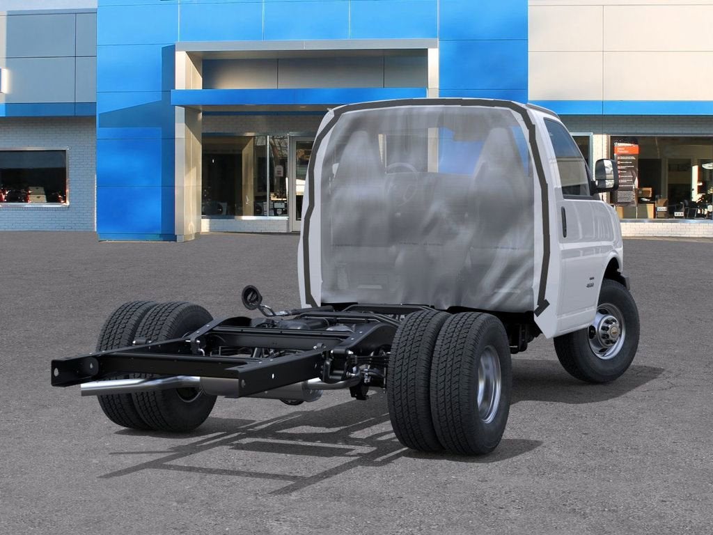 2025 Chevrolet Express Cutaway 3500 1WT