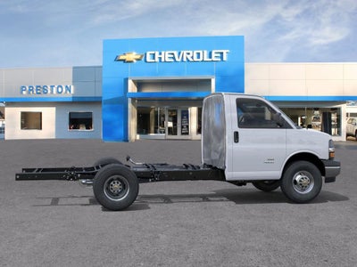2025 Chevrolet Express Cutaway 3500 1WT