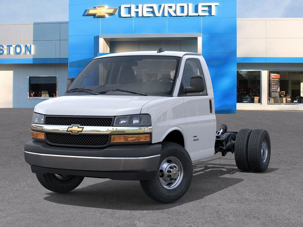 2025 Chevrolet Express Cutaway 3500 1WT