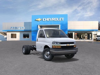 2025 Chevrolet Express Cutaway 3500 1WT