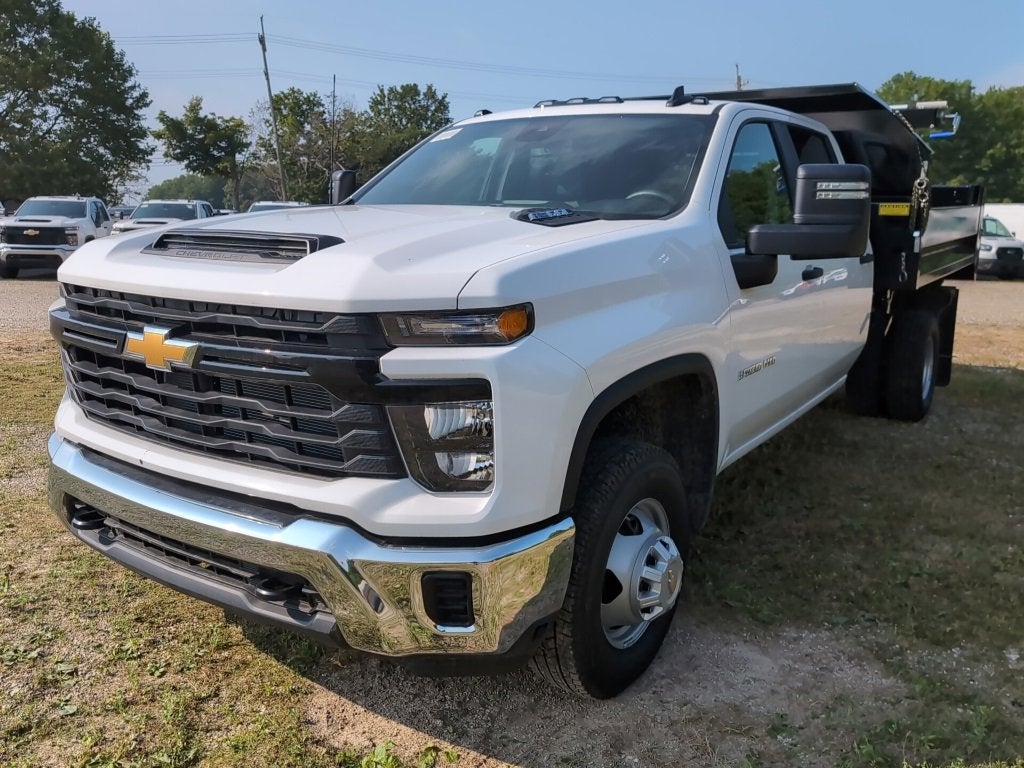 2025 Chevrolet Silverado 3500 HD Chassis Cab Work Truck