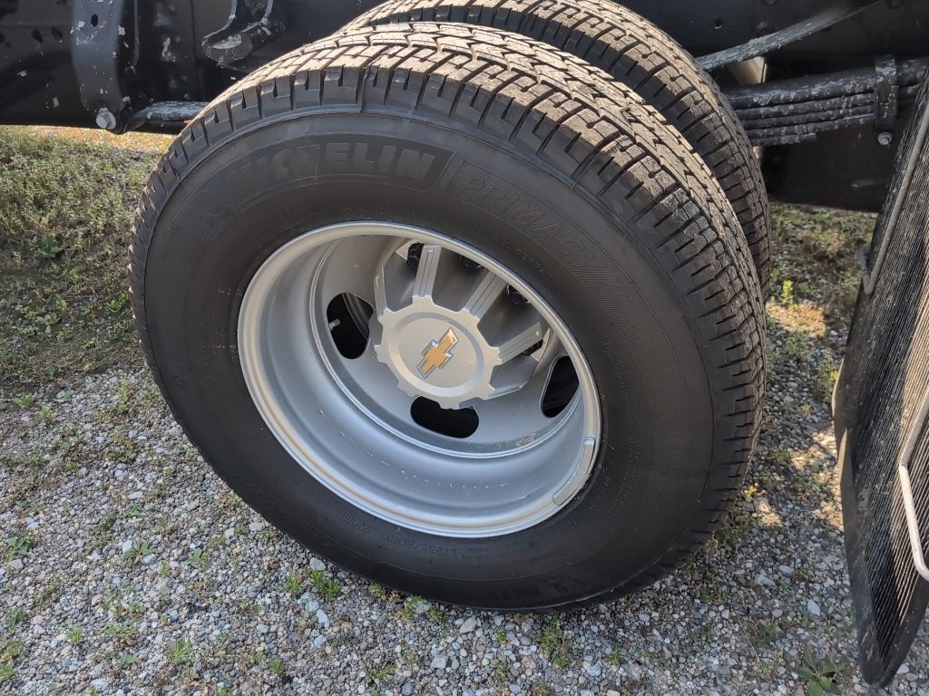 2025 Chevrolet Silverado 3500 HD Chassis Cab Work Truck