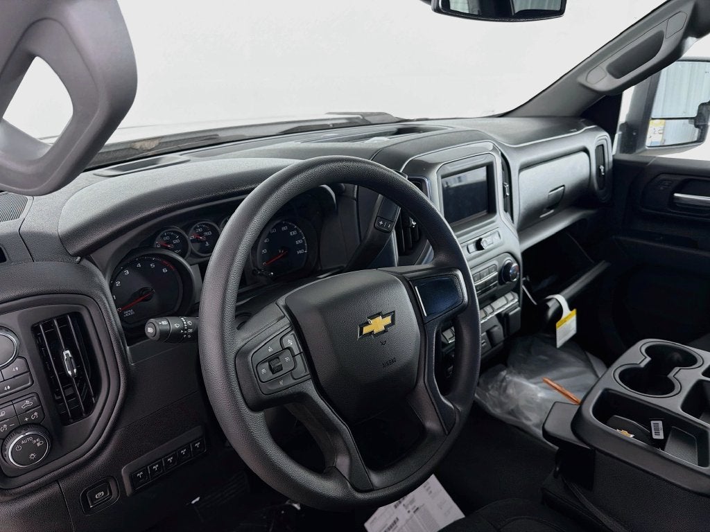 2026 Chevrolet Silverado 2500 HD Custom - Photo 9