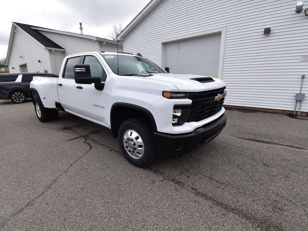 2026 Chevrolet Silverado 3500 HD WT DRW