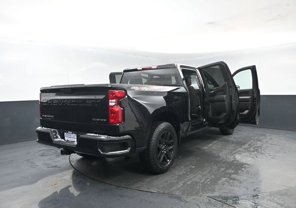 2022 Chevrolet Silverado 1500 Custom