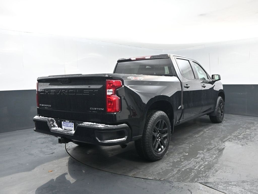 2022 Chevrolet Silverado 1500 Custom
