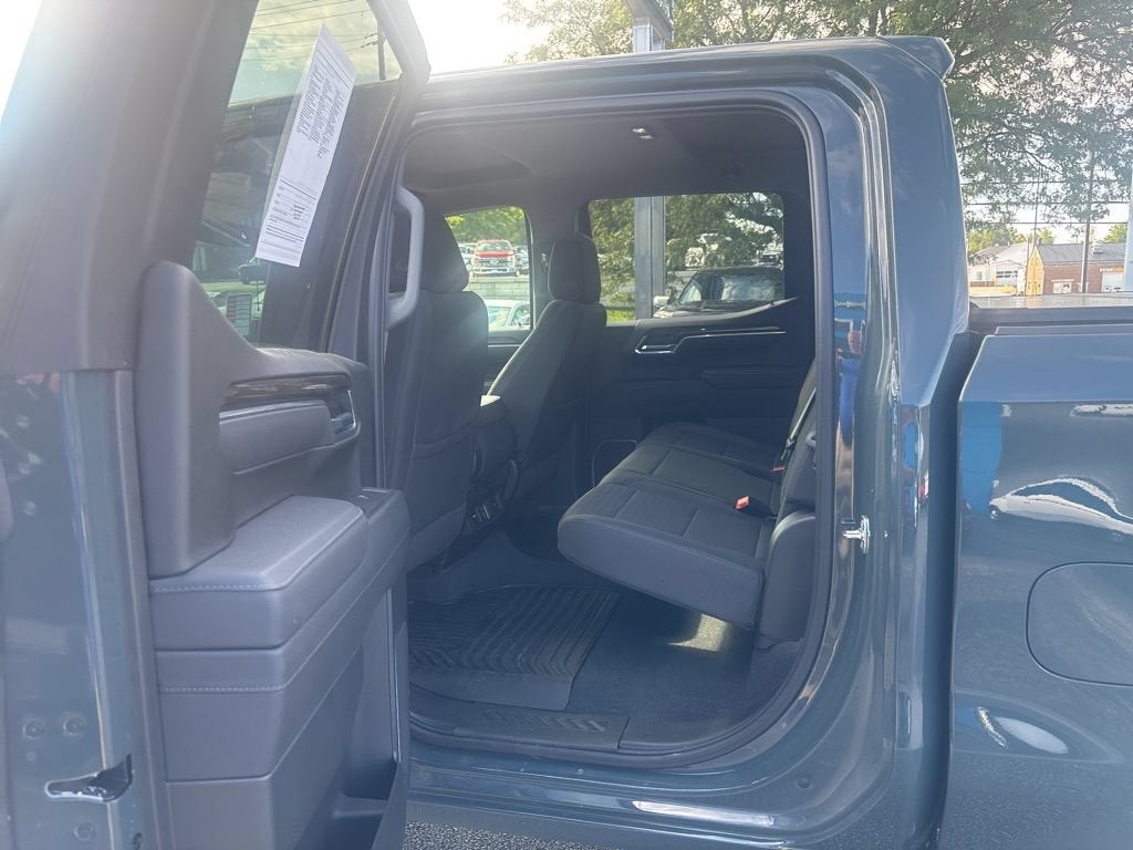 2025 Chevrolet Silverado 1500 LT (2FL)