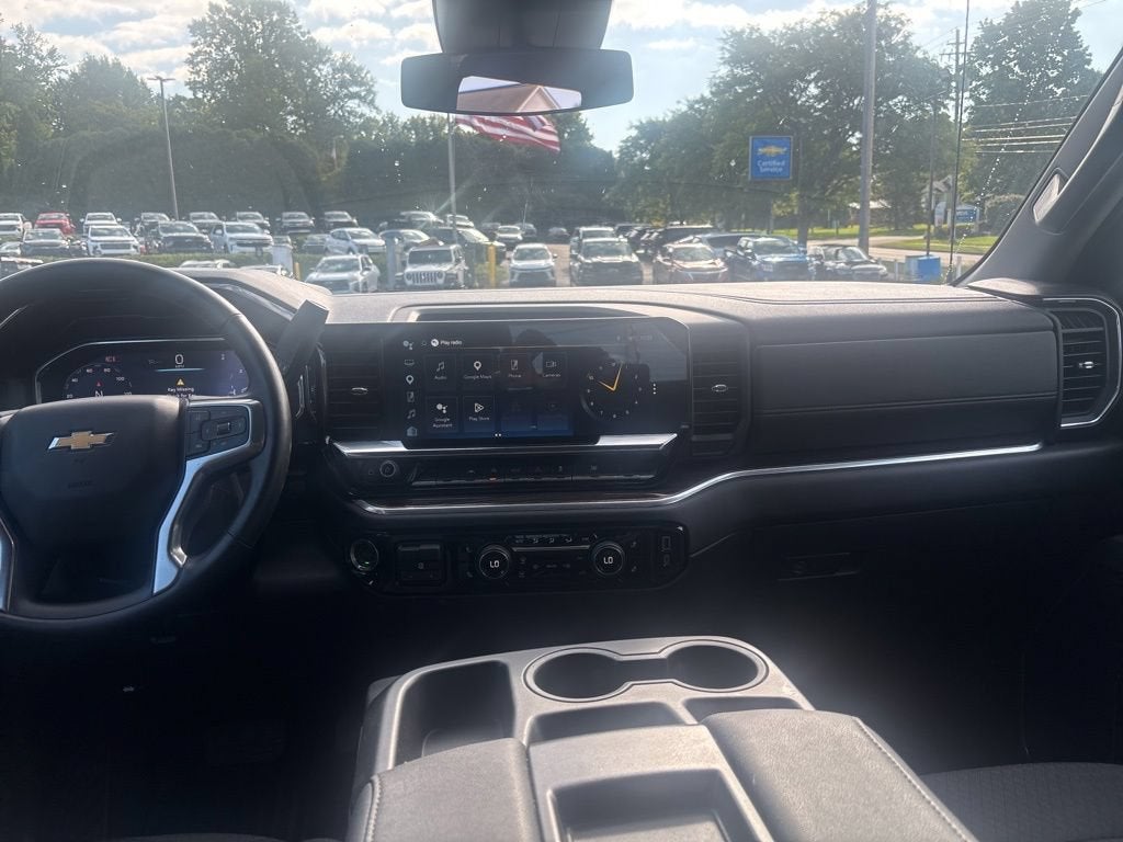 2025 Chevrolet Silverado 1500 LT (2FL)
