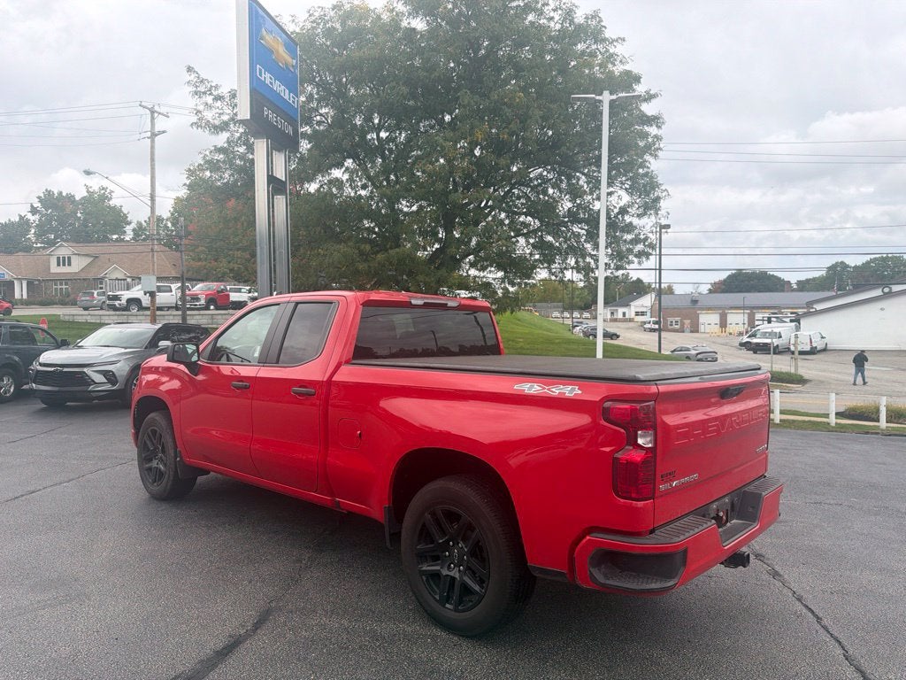 2023 Chevrolet Silverado 1500 Custom