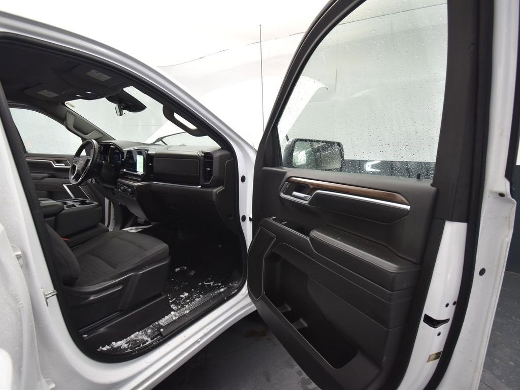 2022 Chevrolet Silverado 1500 LT (2FL)