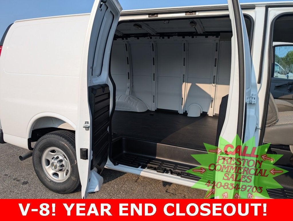 2025 Chevrolet Express Cargo 2500 WT