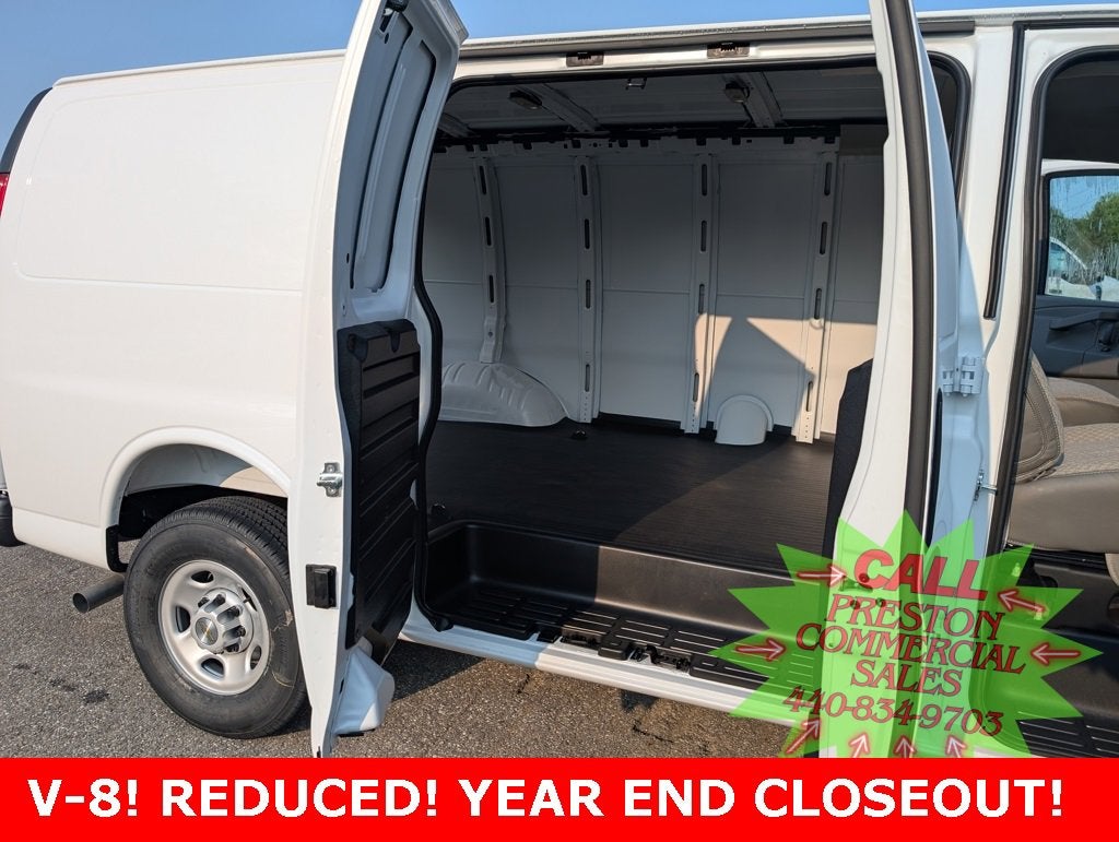 2025 Chevrolet Express Cargo 2500 WT
