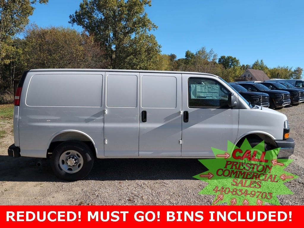 2025 Chevrolet Express Cargo 2500 WT