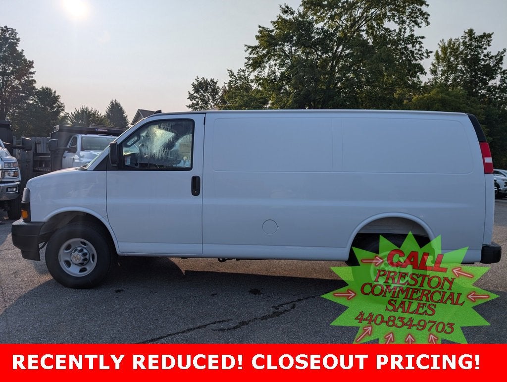 2025 Chevrolet Express Cargo 2500 WT