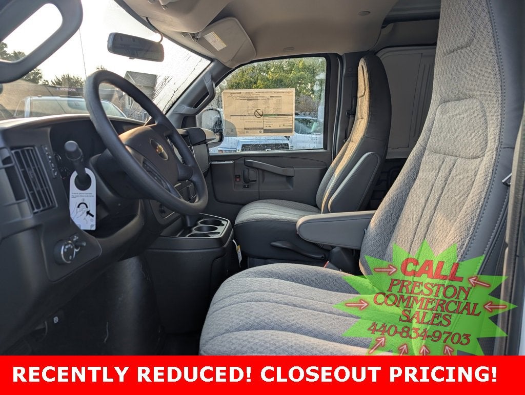 2025 Chevrolet Express Cargo 2500 WT