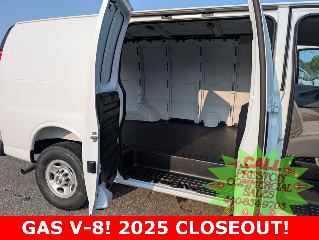 2025 Chevrolet Express Cargo 2500 WT