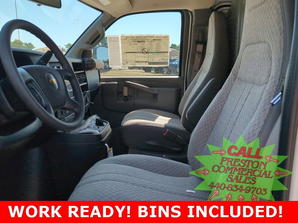 2025 Chevrolet Express Cargo 2500 WT