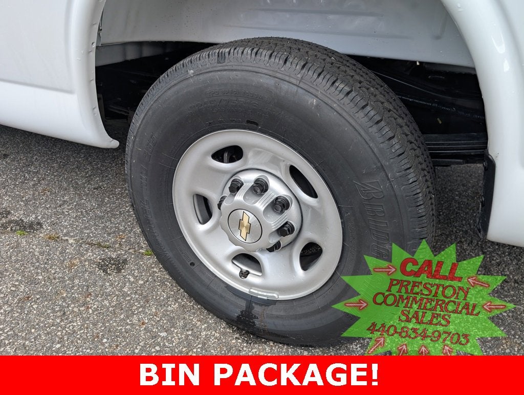 2025 Chevrolet Express Cargo 2500 WT