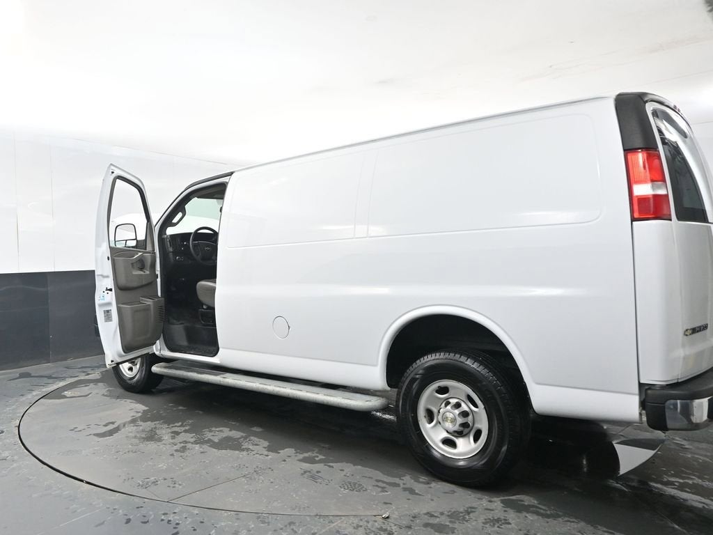 2022 Chevrolet Express Cargo 2500 WT