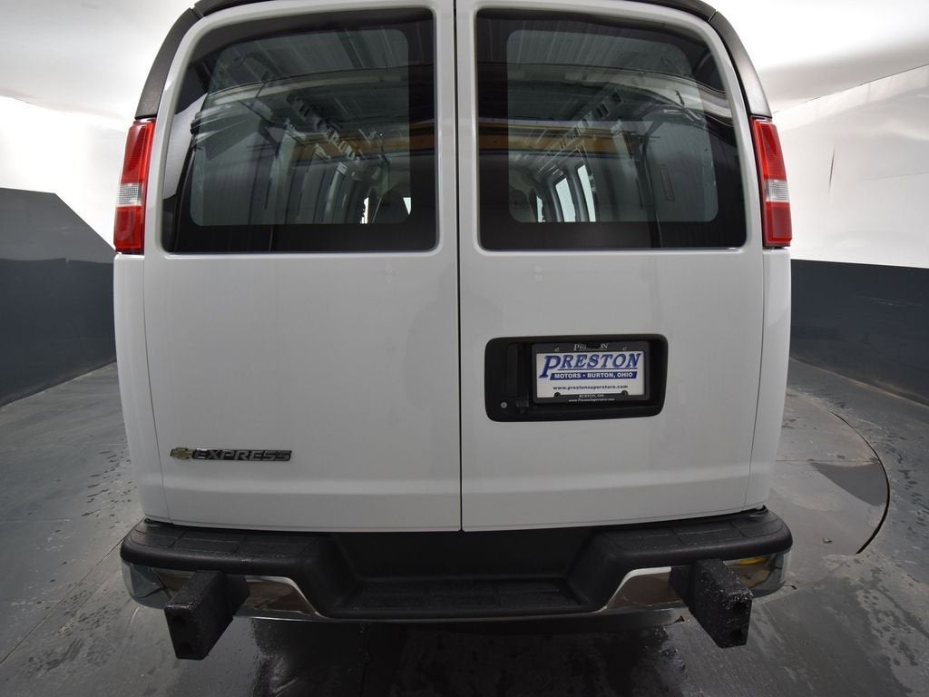 2022 Chevrolet Express Cargo 2500 WT