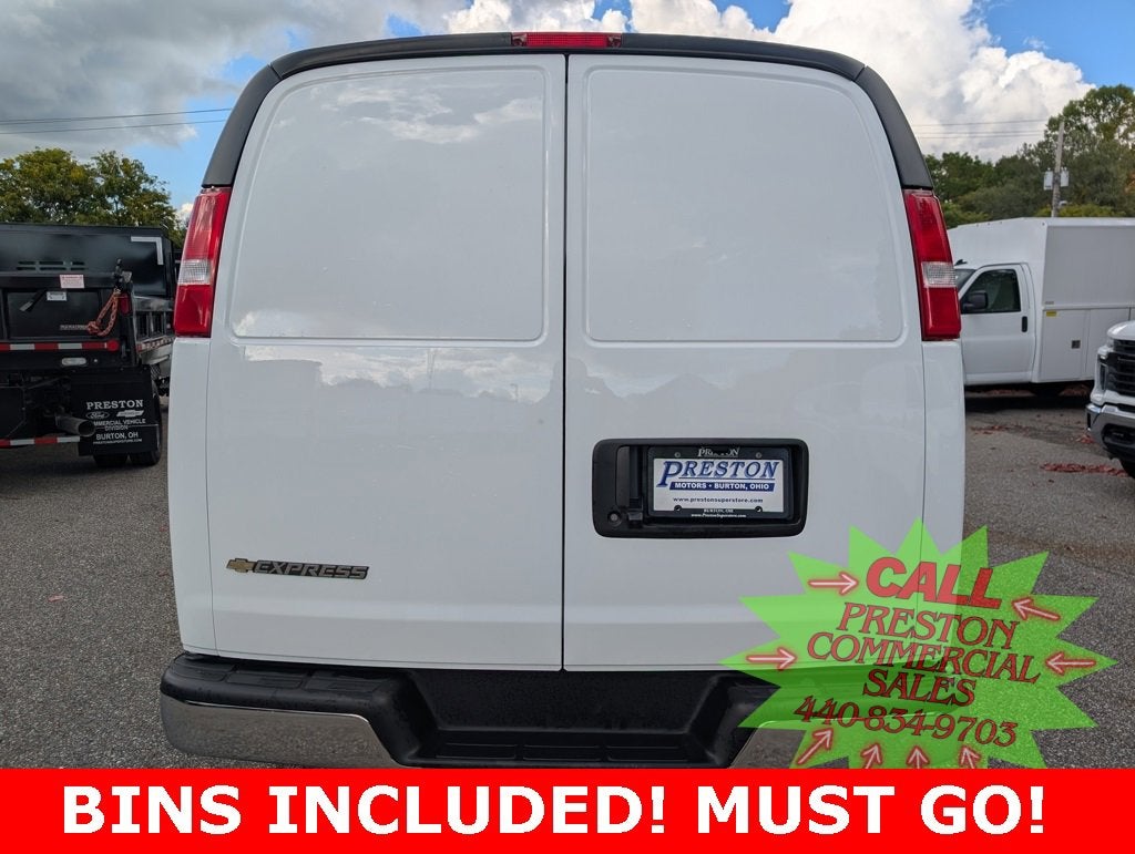 2025 Chevrolet Express Cargo 2500 WT