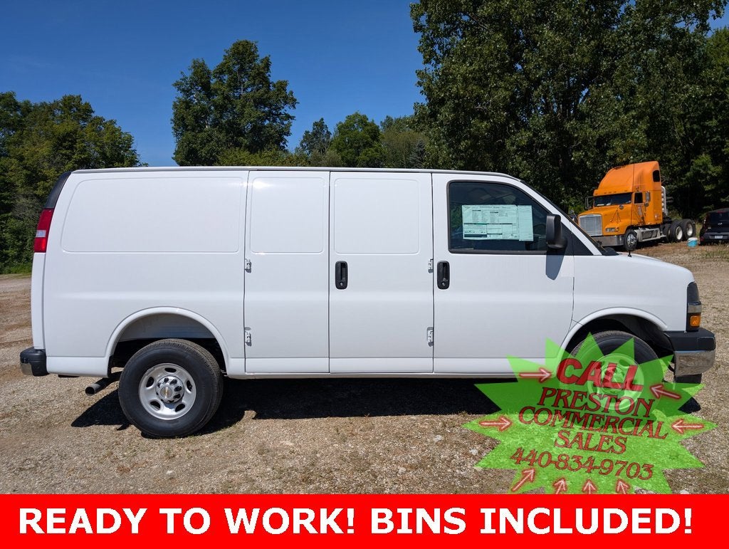 2025 Chevrolet Express Cargo 2500 WT