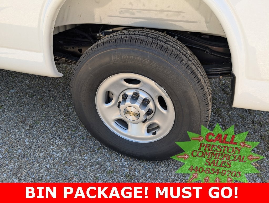 2025 Chevrolet Express Cargo 2500 WT