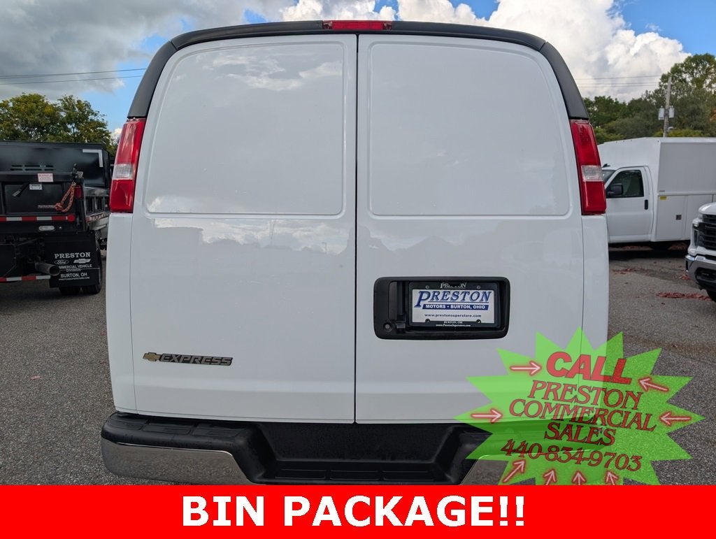 2025 Chevrolet Express Cargo 2500 WT
