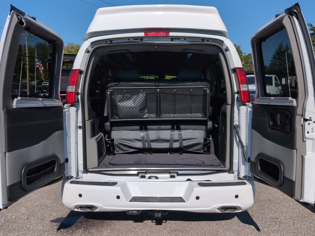 2025 Chevrolet Express Cargo 2500 WT