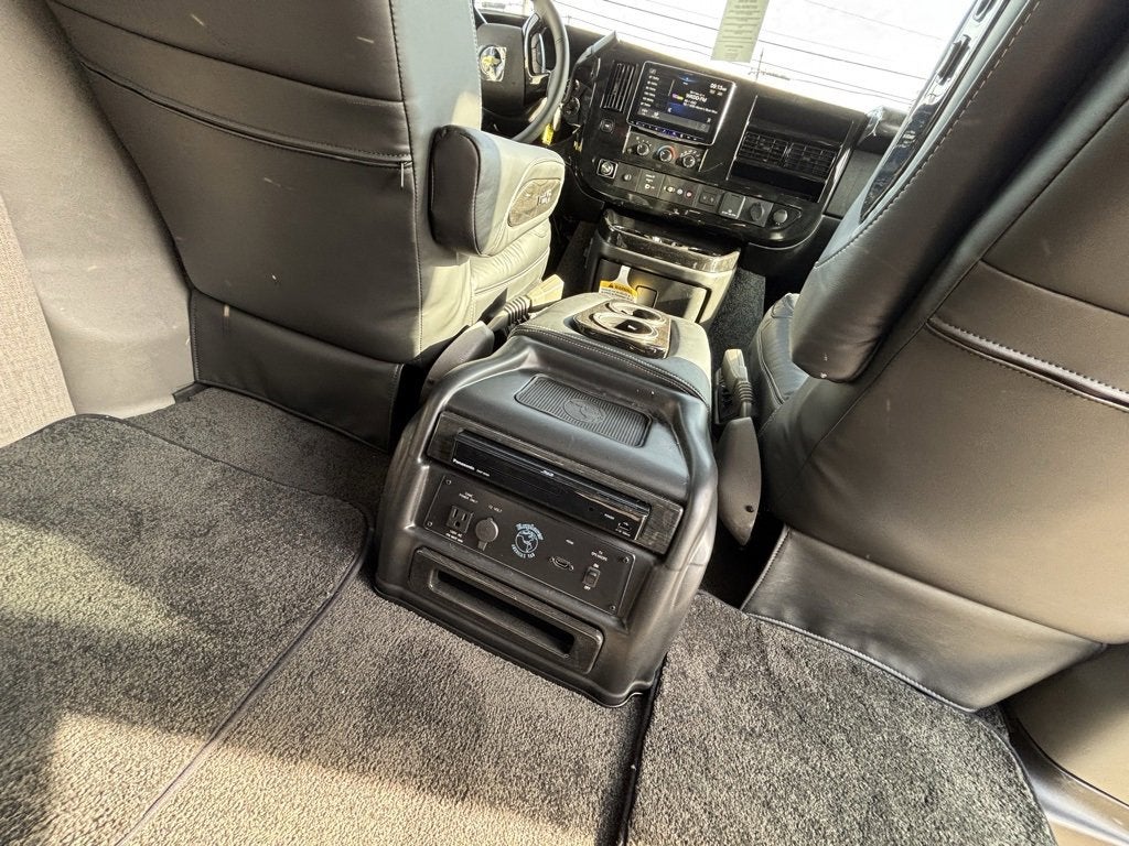 2025 Chevrolet Express Cargo 2500 WT