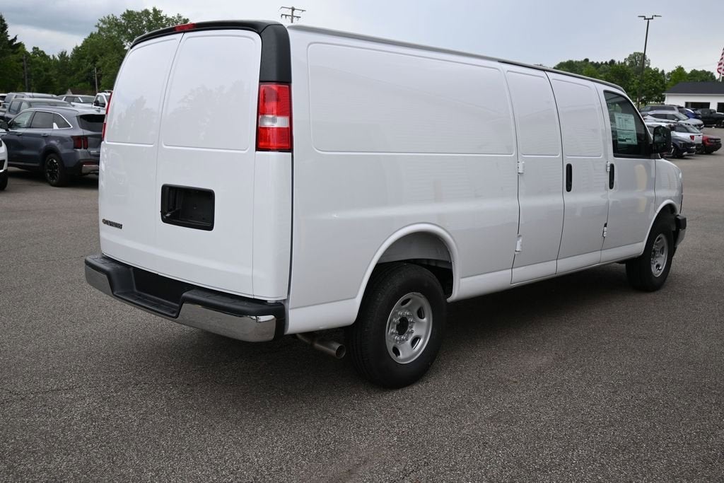 2026 Chevrolet Express Cargo WT