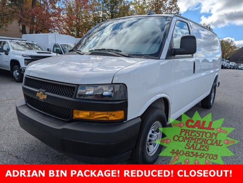2025 Chevrolet Express Cargo 3500 WT