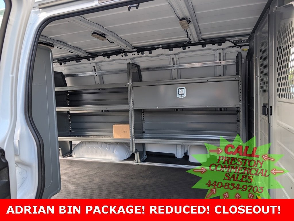 2025 Chevrolet Express Cargo 3500 WT