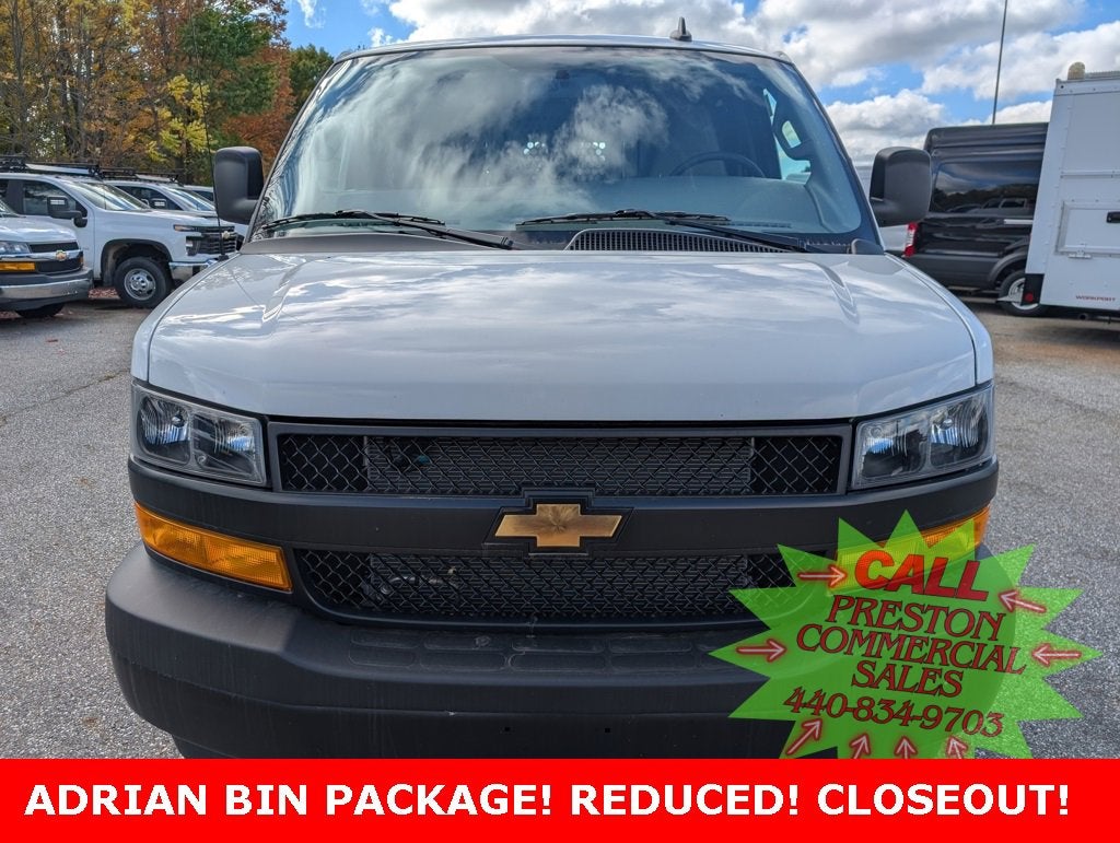 2025 Chevrolet Express Cargo 3500 WT