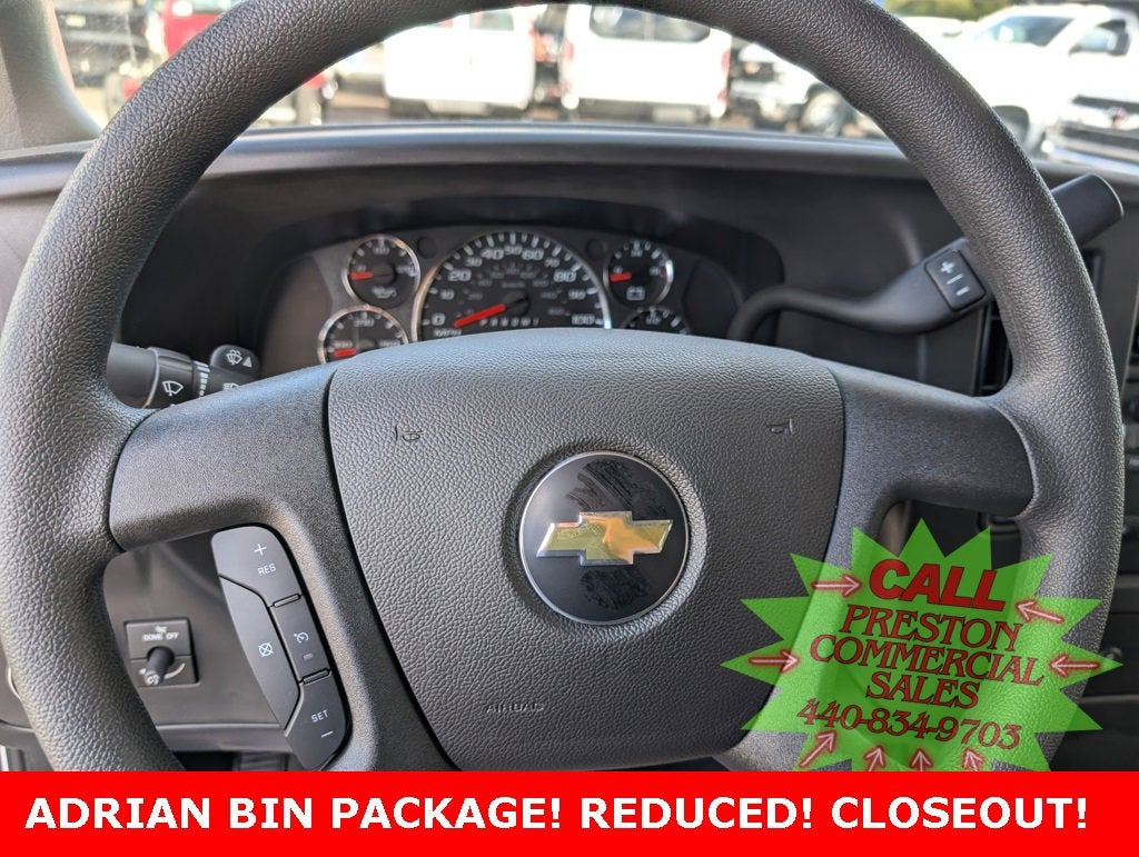 2025 Chevrolet Express Cargo 3500 WT