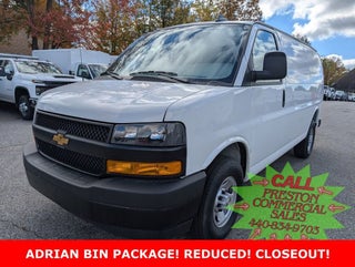 2025 Chevrolet Express Cargo WT