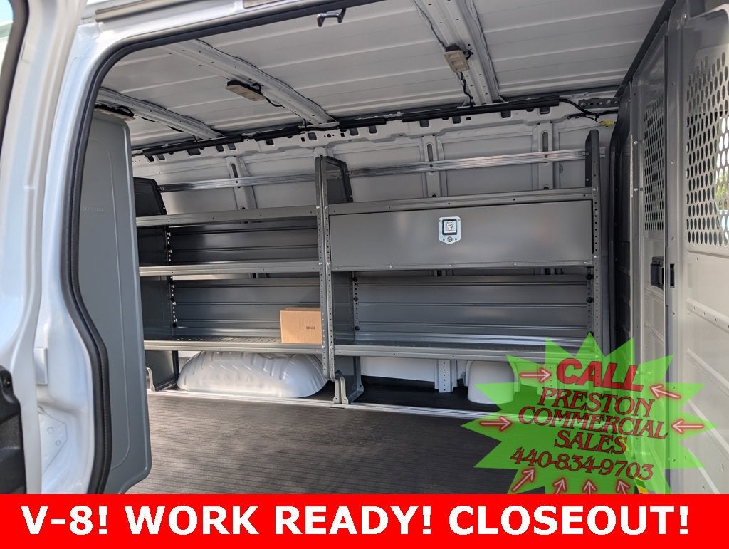 2025 Chevrolet Express Cargo 3500 WT