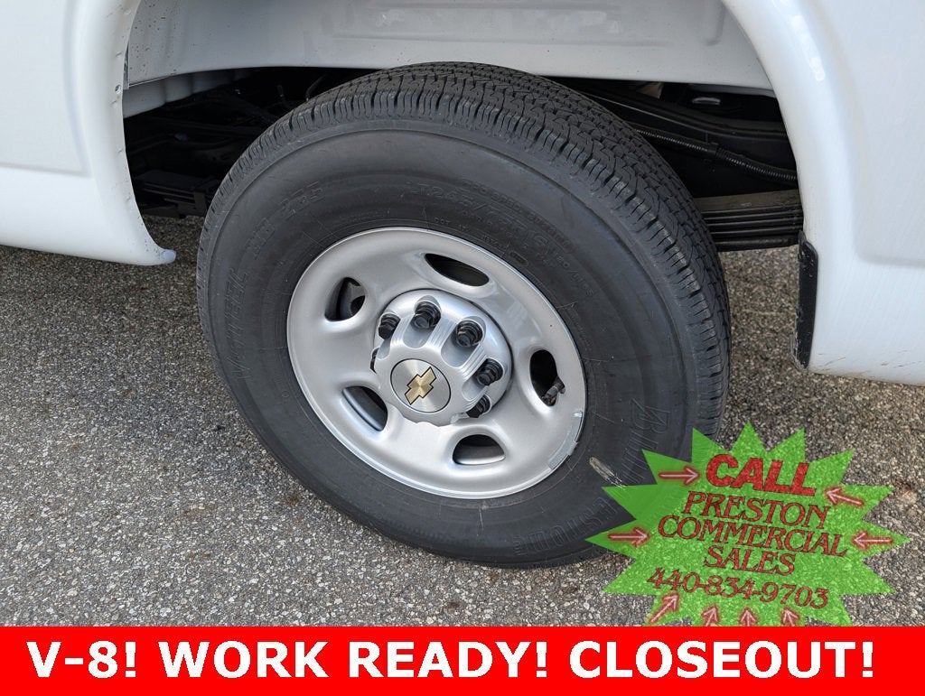 2025 Chevrolet Express Cargo 3500 WT