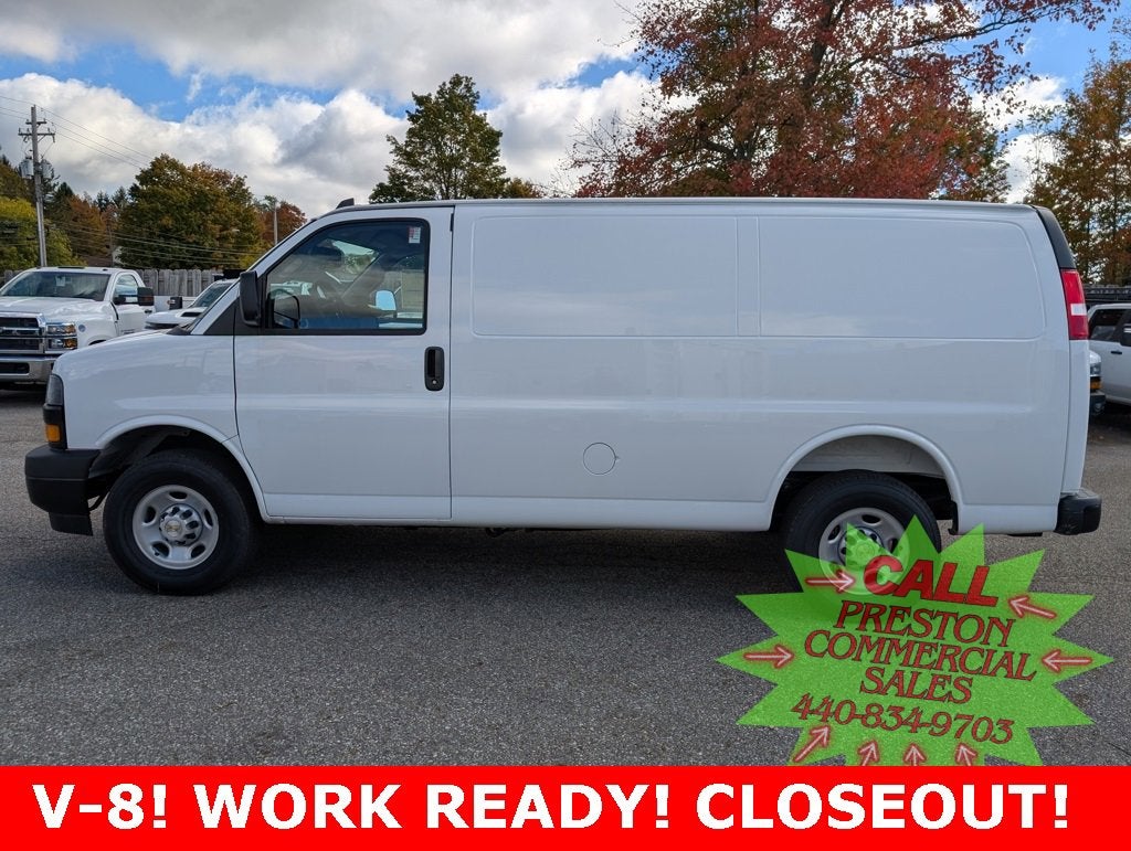 2025 Chevrolet Express Cargo 3500 WT