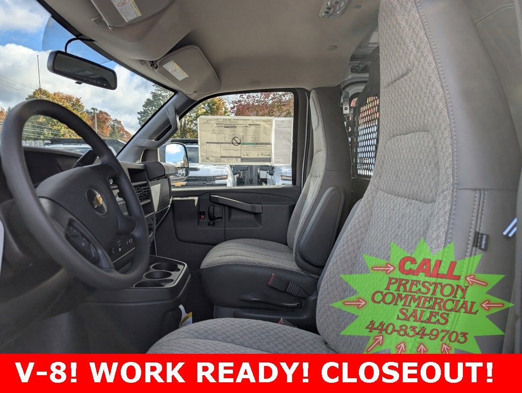 2025 Chevrolet Express Cargo 3500 WT