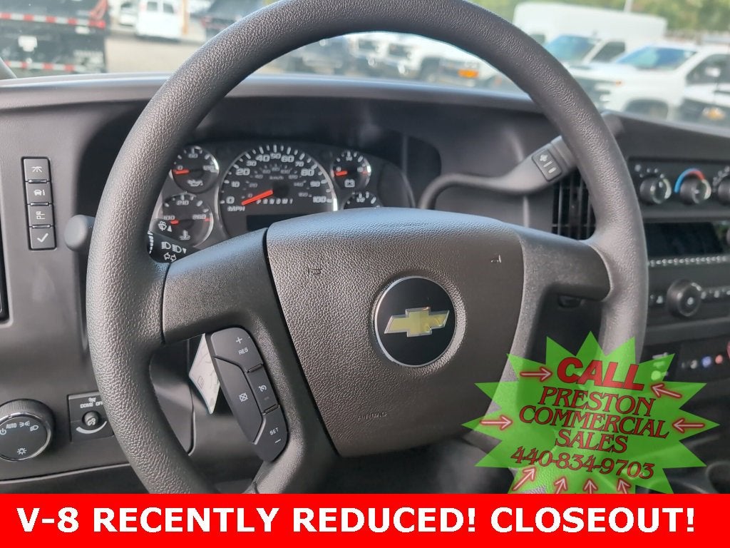 2025 Chevrolet Express Cargo 3500 WT