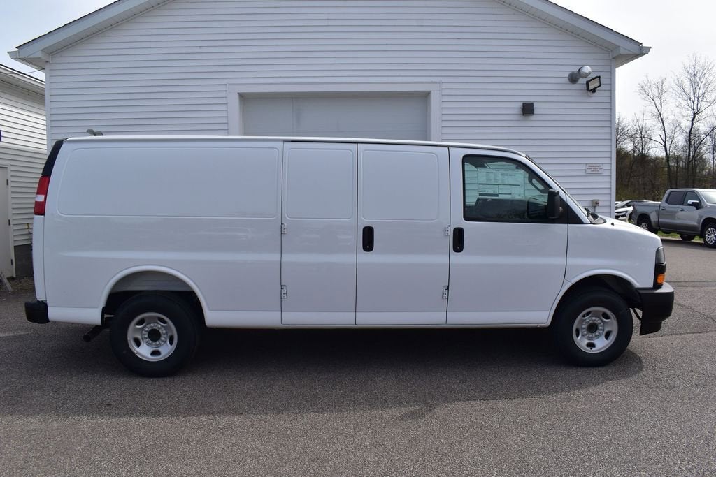 2026 Chevrolet Express Cargo WT
