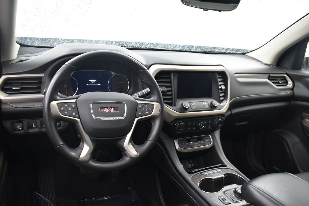 2022 GMC Acadia Denali