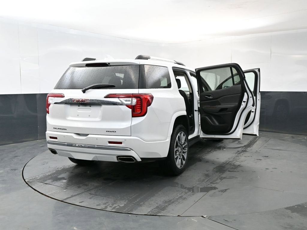 2022 GMC Acadia Denali