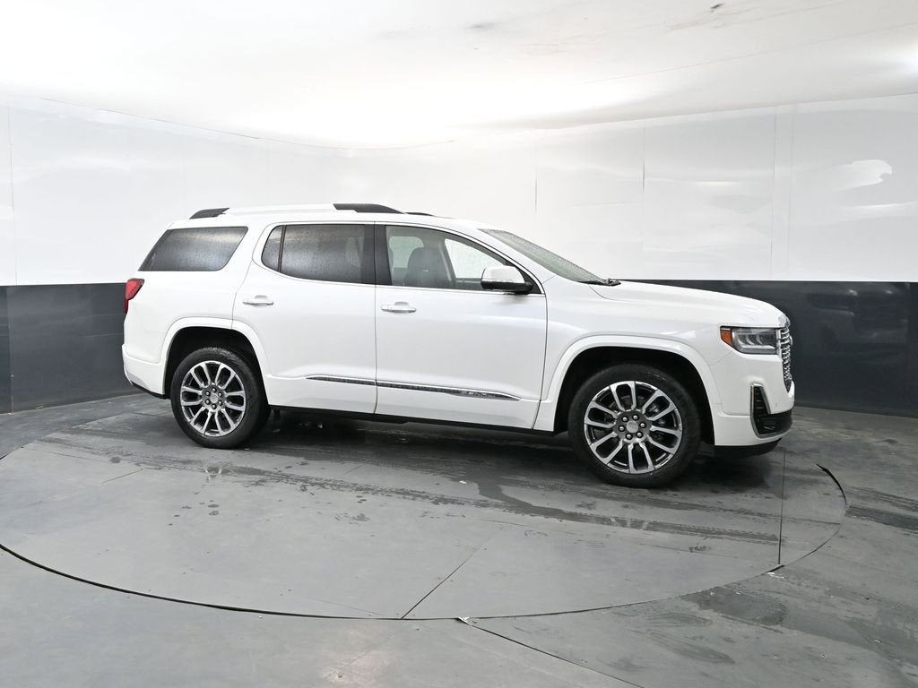 2022 GMC Acadia Denali