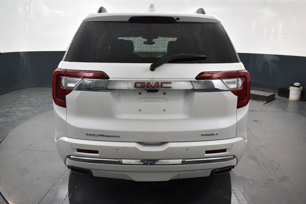 2022 GMC Acadia Denali