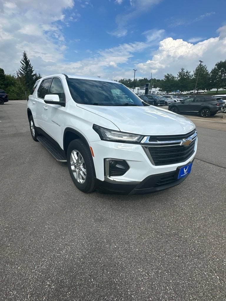 2023 Chevrolet Traverse LS