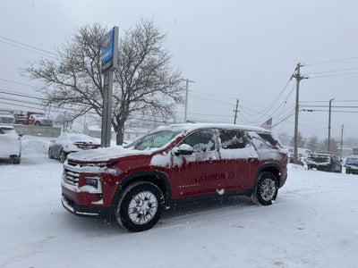2024 Chevrolet Traverse LT